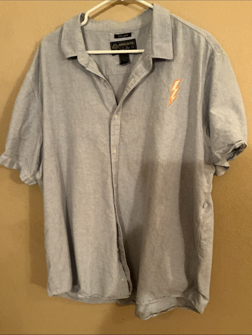 Light Blue Short-Sleeve Men's Shirt with Lightning Patch